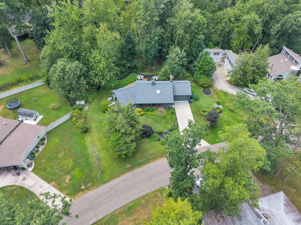 93 Lynwood Drive Battle Creek City, MI 49015