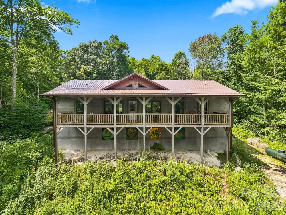 7753 Parks Mountain Drive Newland, NC 28657