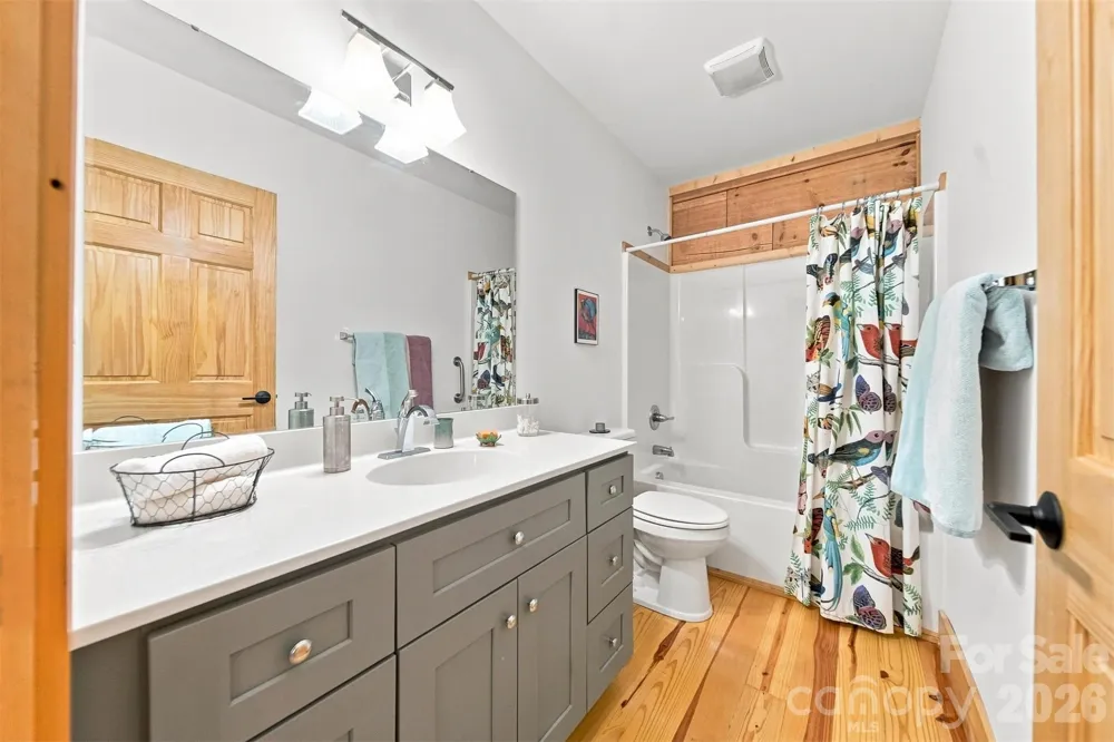 7753 Parks Mountain Drive Newland, NC 28657