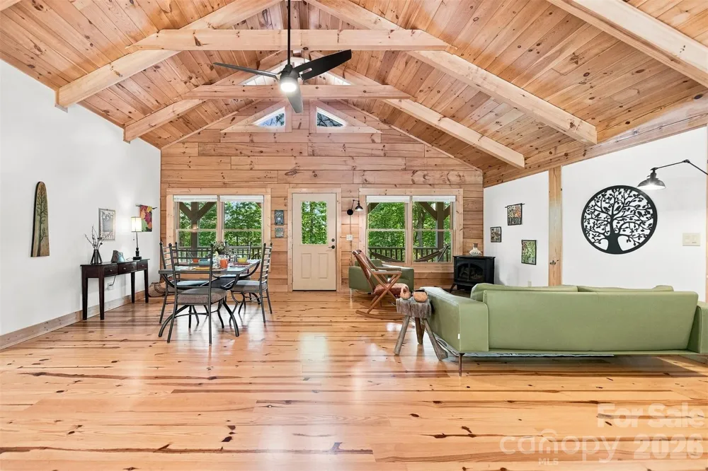 7753 Parks Mountain Drive Newland, NC 28657