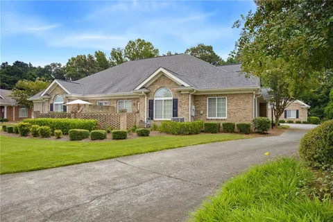 4704 Rose Arbor Drive NW #8