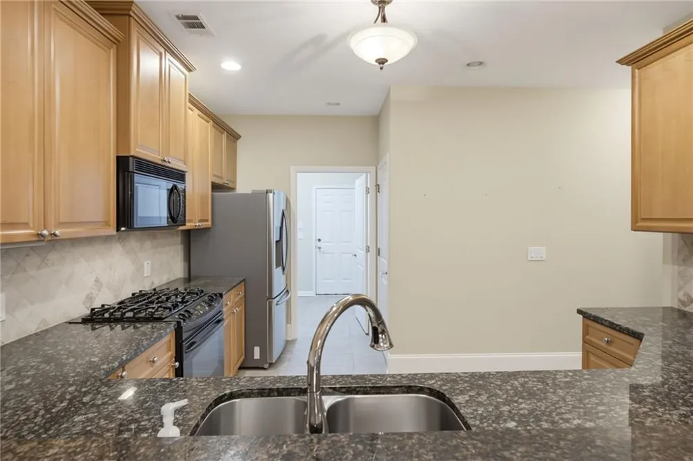 4704 Rose Arbor Drive NW #8 Acworth, GA 30101