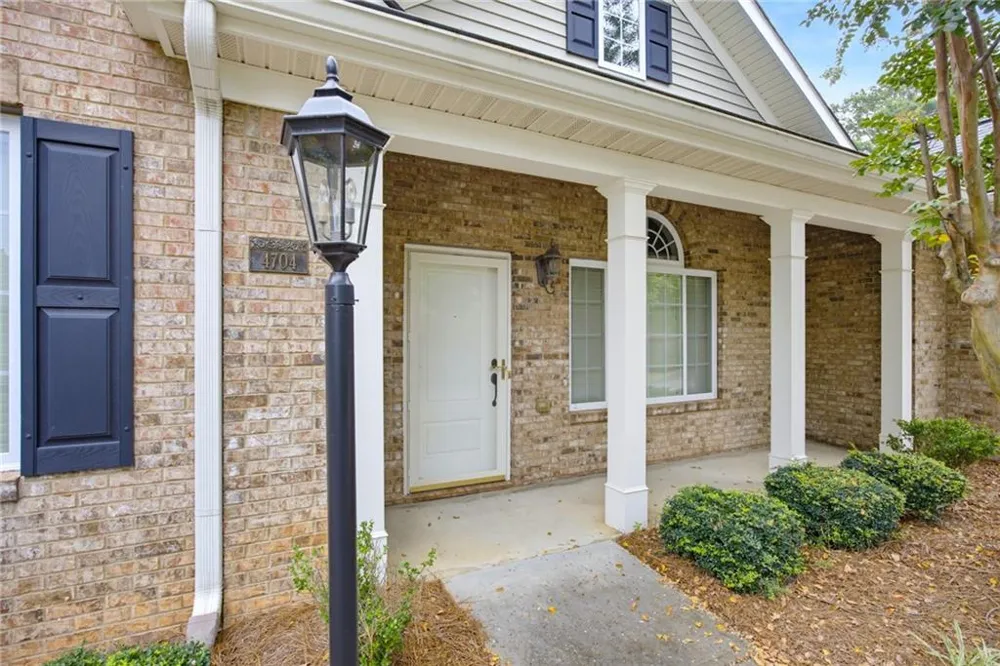 4704 Rose Arbor Drive NW #8 Acworth, GA 30101