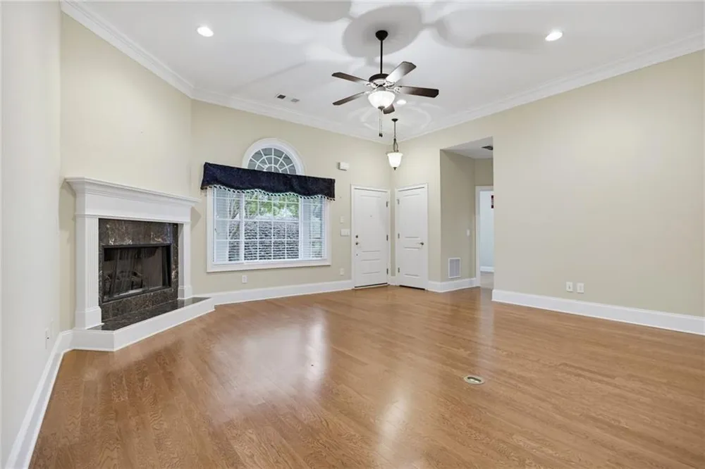 4704 Rose Arbor Drive NW #8 Acworth, GA 30101