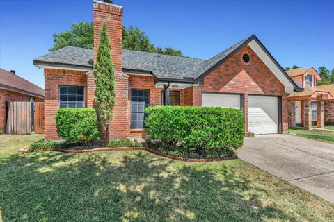 215 Ironbark Drive