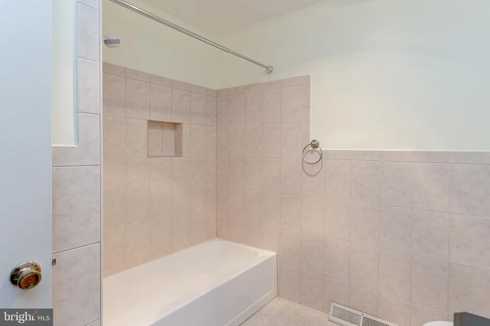 15930 IRISH AVENUE Monkton, MD 21111