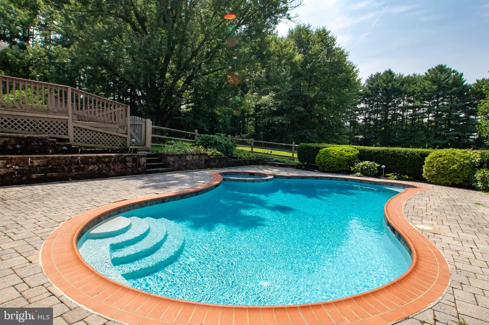 15930 IRISH AVENUE Monkton, MD 21111