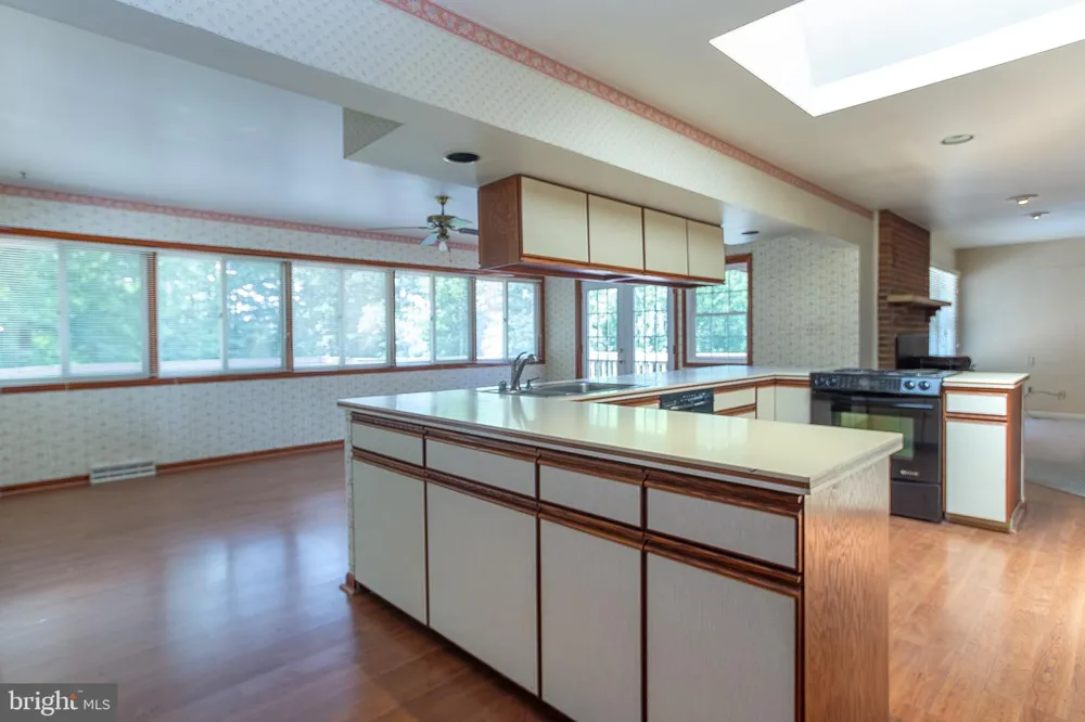 15930 IRISH AVENUE Monkton, MD 21111