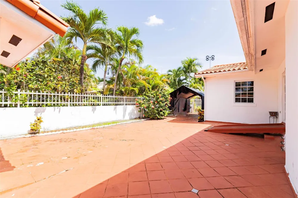 41 Campina Ct Coral Gables, FL 33134