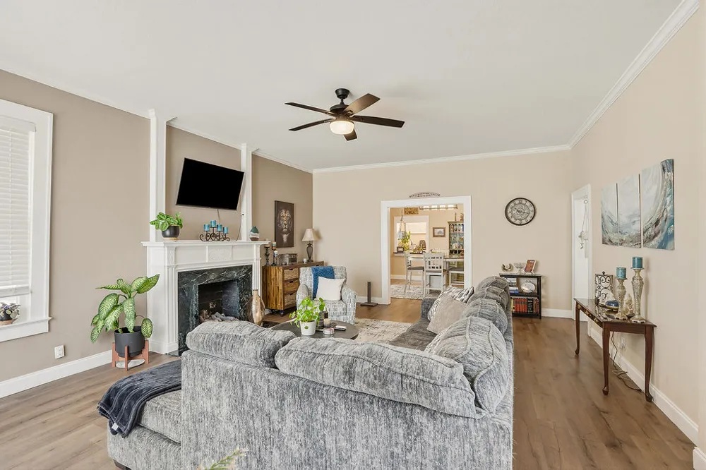 100 E 16th Ada, OK 74820