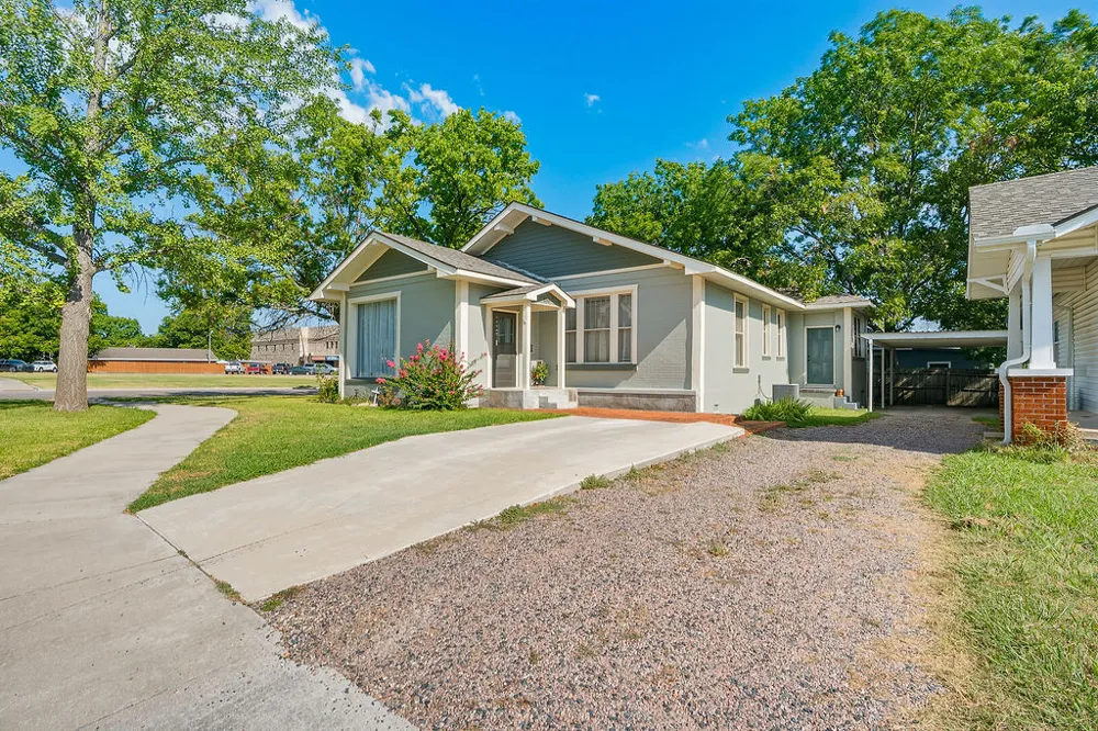 100 E 16th Ada, OK 74820