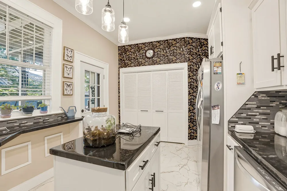 100 E 16th Ada, OK 74820