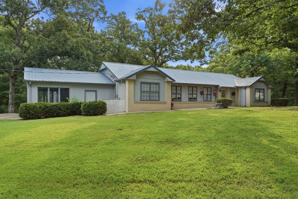 31680 S 602 ROAD Grove, OK 74344