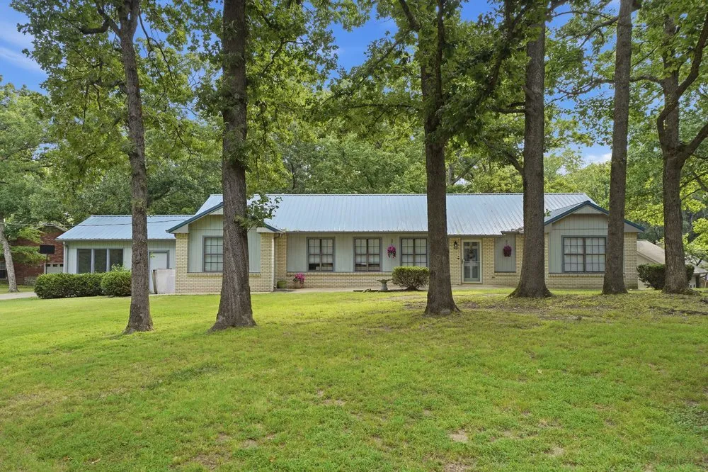31680 S 602 ROAD Grove, OK 74344