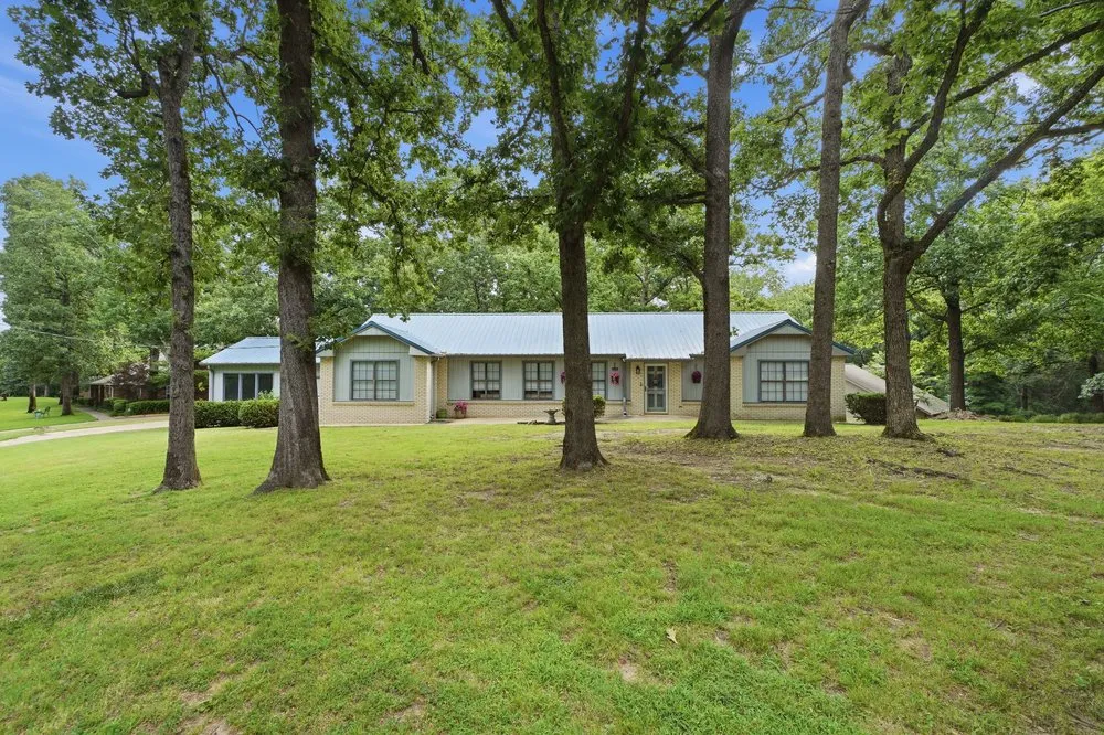 31680 S 602 ROAD Grove, OK 74344