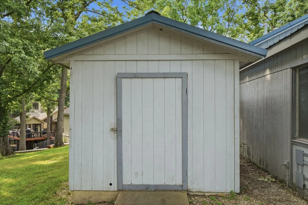31680 S 602 ROAD Grove, OK 74344