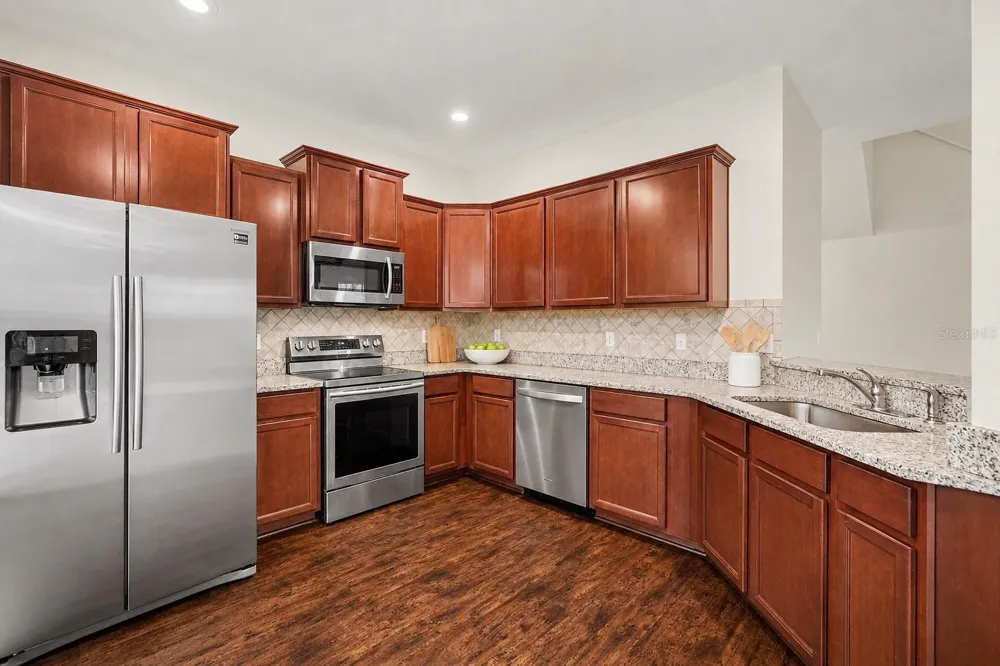 5520 KINGLETHILL DRIVE Lithia, FL 33547