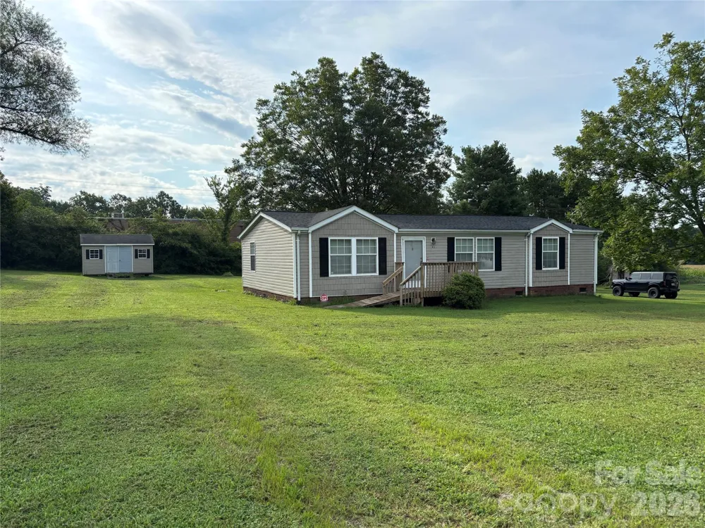 93 Ervin Lane Hiddenite, NC 28636