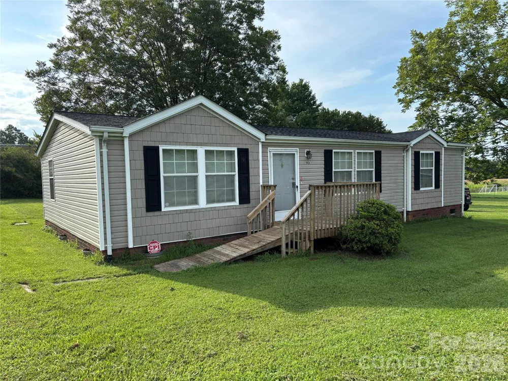 93 Ervin Lane Hiddenite, NC 28636