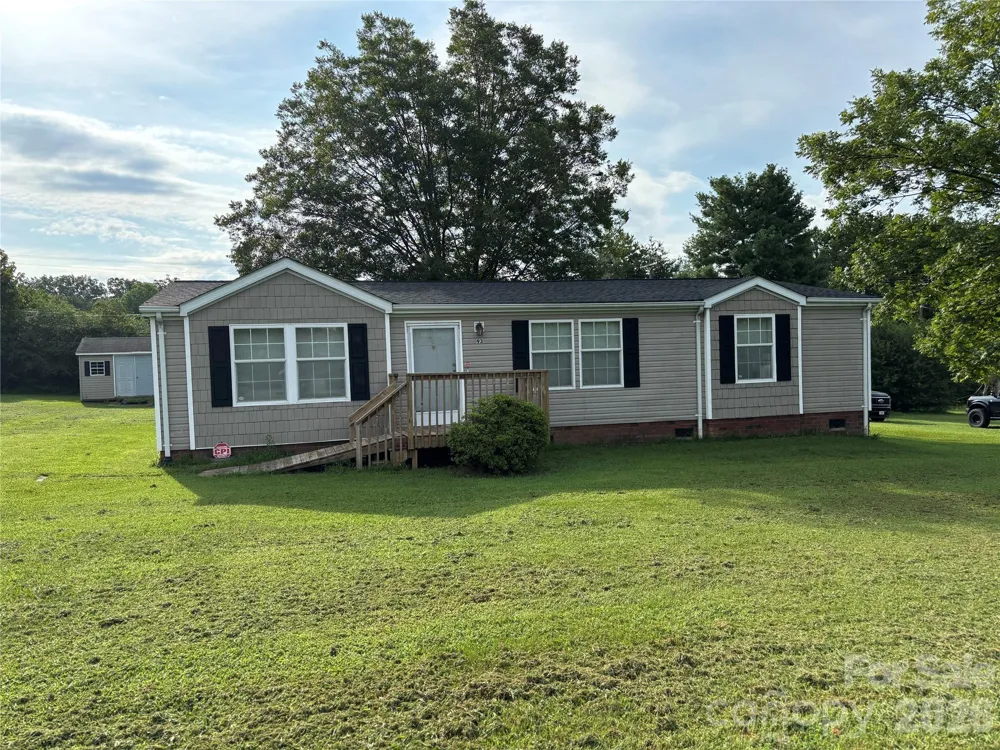 93 Ervin Lane Hiddenite, NC 28636