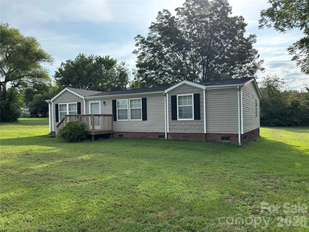93 Ervin Lane Hiddenite, NC 28636