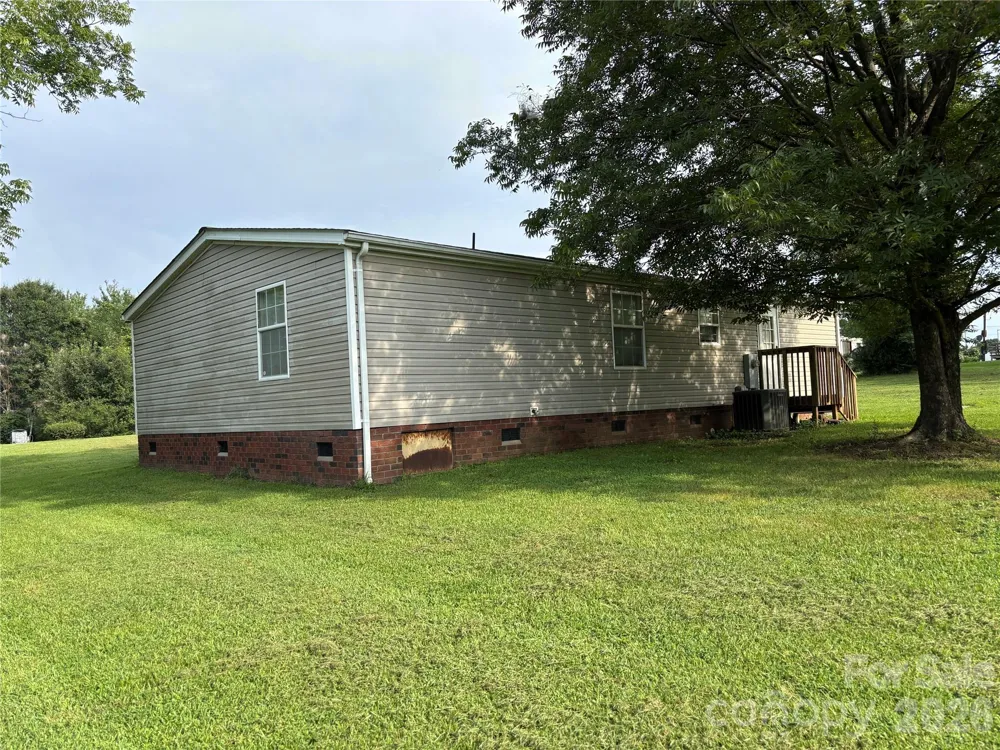 93 Ervin Lane Hiddenite, NC 28636