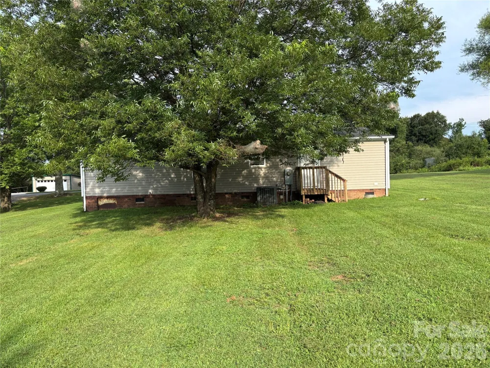 93 Ervin Lane Hiddenite, NC 28636