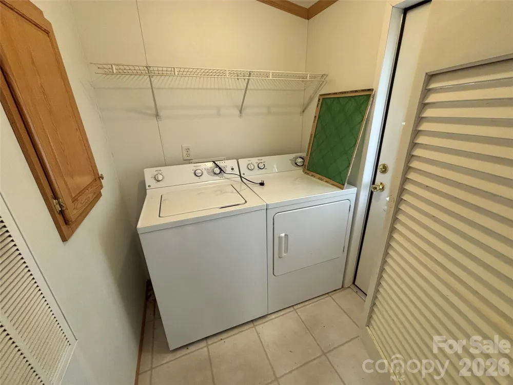 93 Ervin Lane Hiddenite, NC 28636