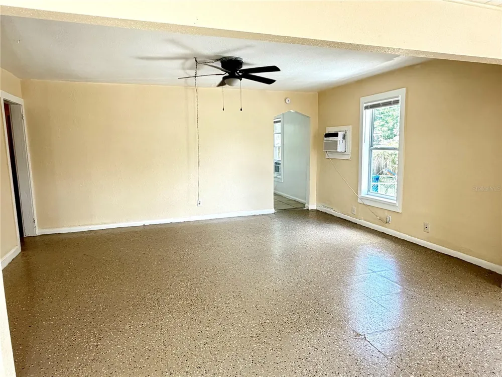139 AVENUE G SE Winter Haven, FL 33880