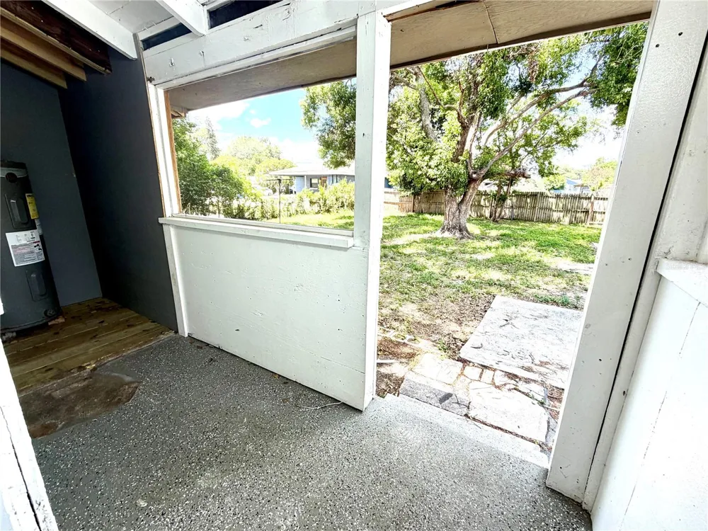 139 AVENUE G SE Winter Haven, FL 33880