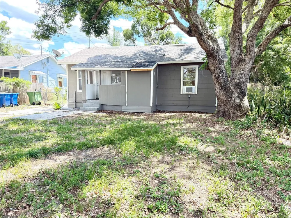 139 AVENUE G SE Winter Haven, FL 33880