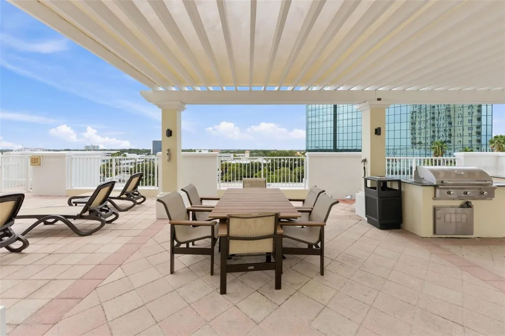628 CLEVELAND STREET #1211 Clearwater, FL 33755