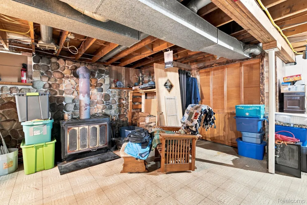 116 Clark Street Yale City, MI 48097