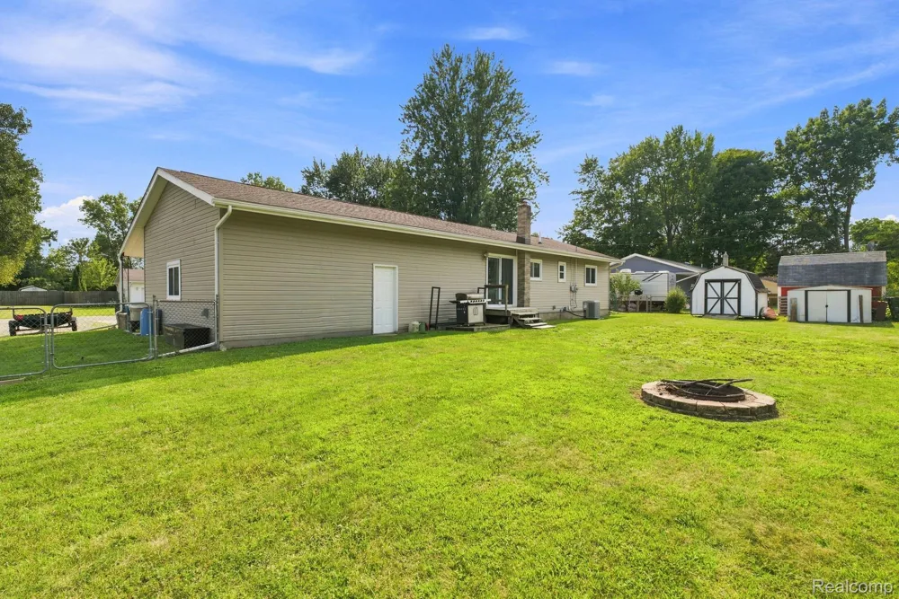 116 Clark Street Yale City, MI 48097