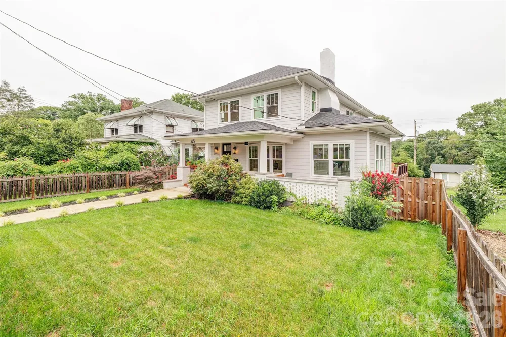43 Walton Street Asheville, NC 28801