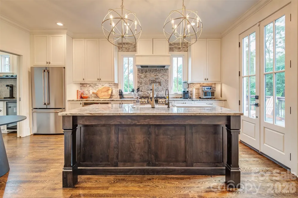 43 Walton Street Asheville, NC 28801