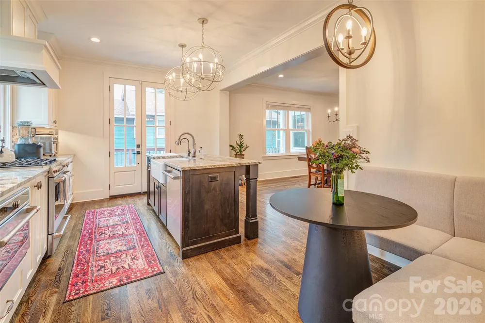 43 Walton Street Asheville, NC 28801