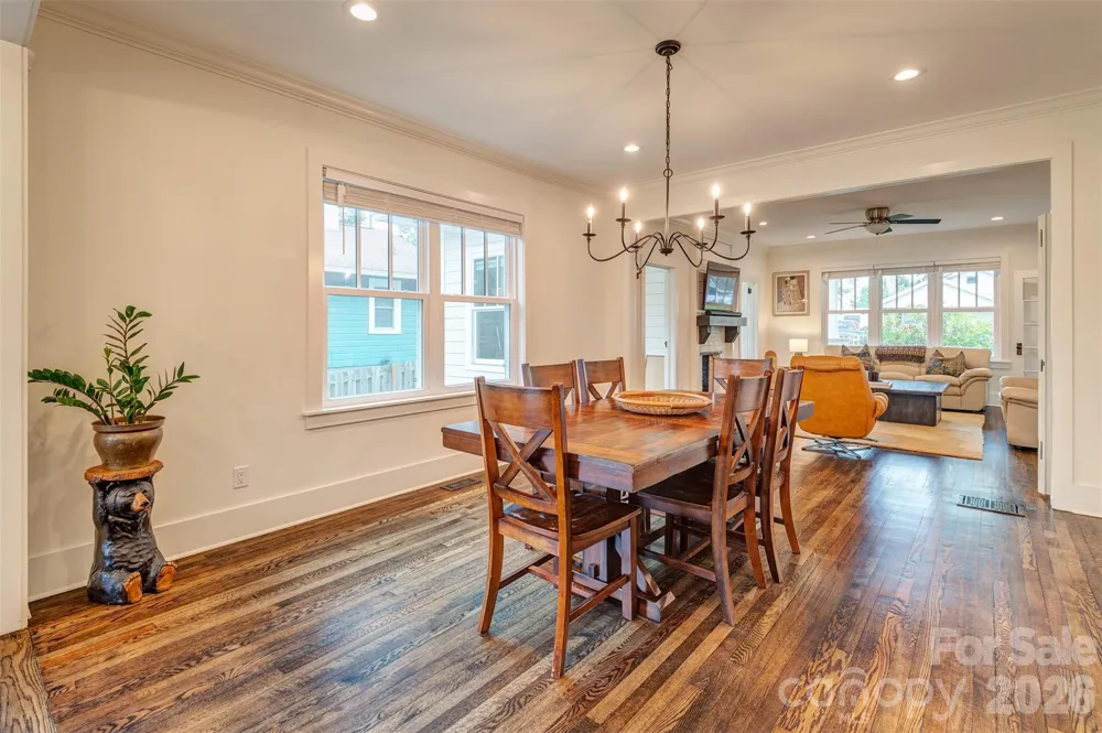 43 Walton Street Asheville, NC 28801