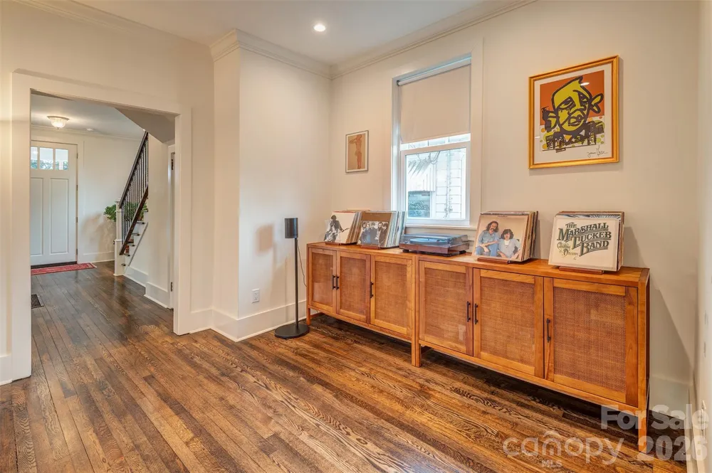 43 Walton Street Asheville, NC 28801