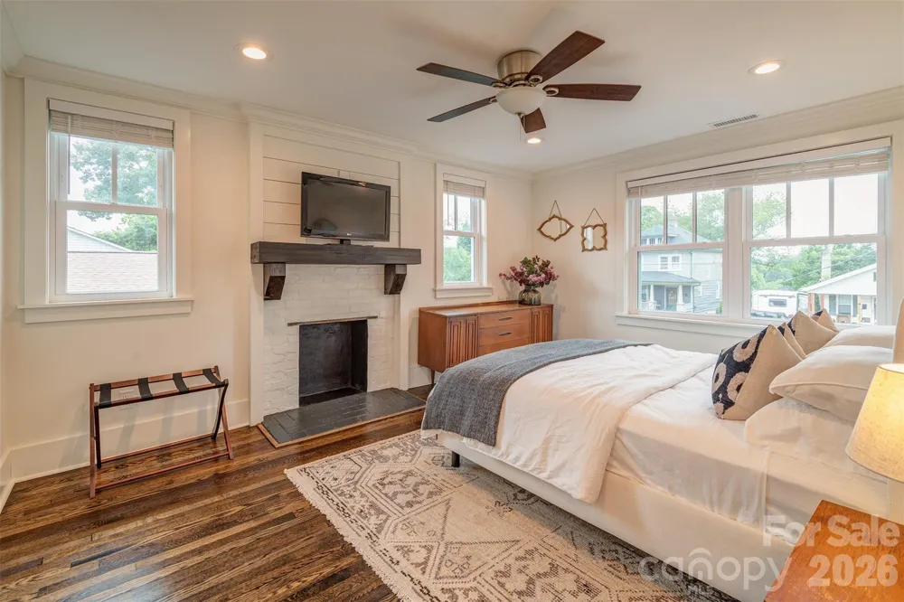 43 Walton Street Asheville, NC 28801