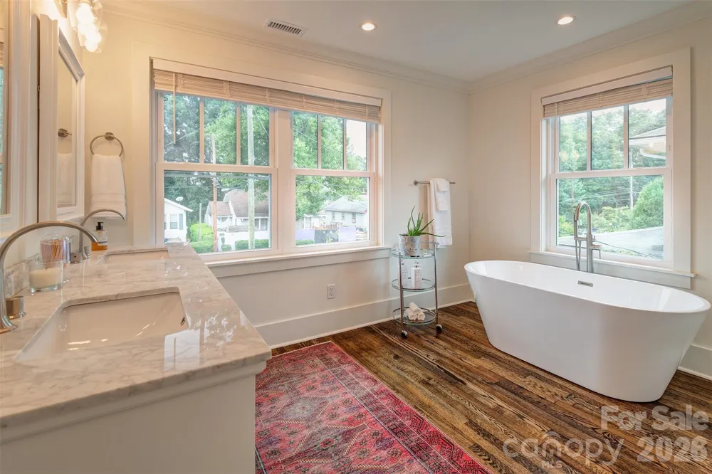 43 Walton Street Asheville, NC 28801