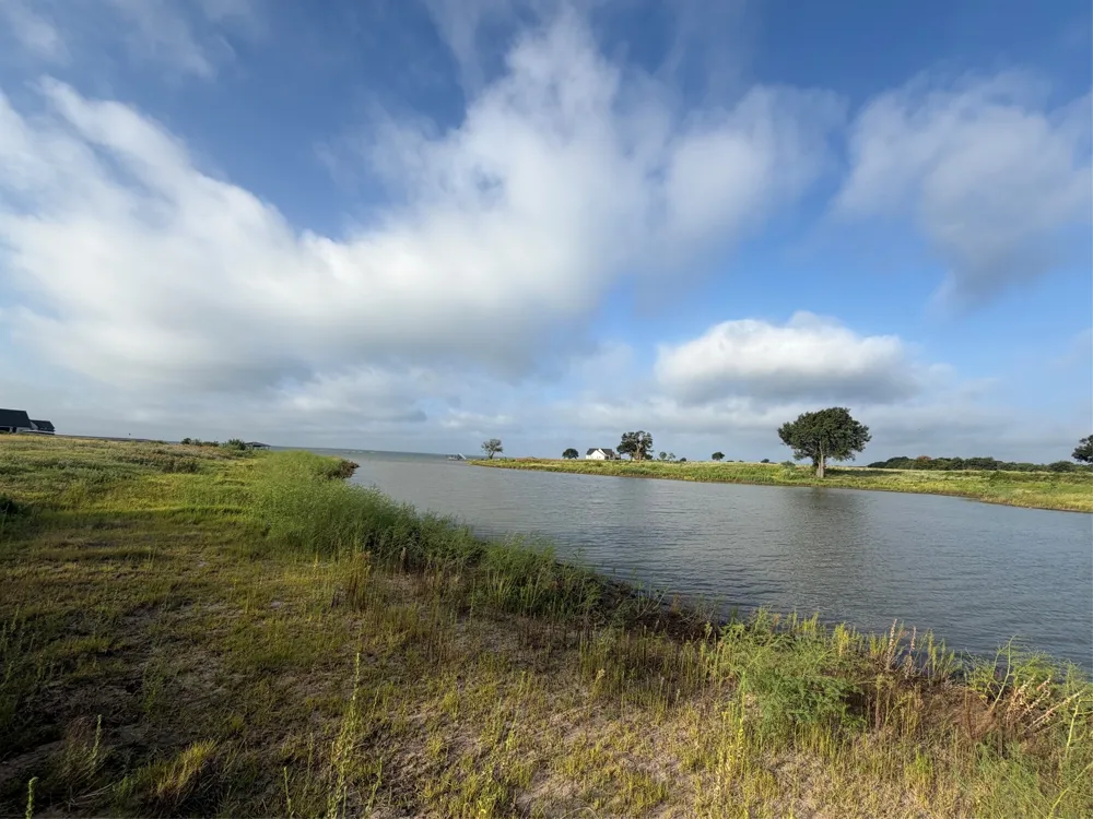 Kayak Cove Corsicana, TX 75109