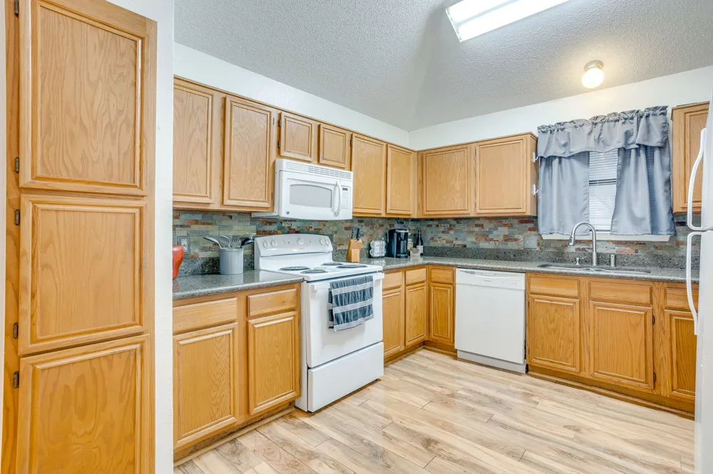1200 Windy Meadows Drive Burleson, TX 76028