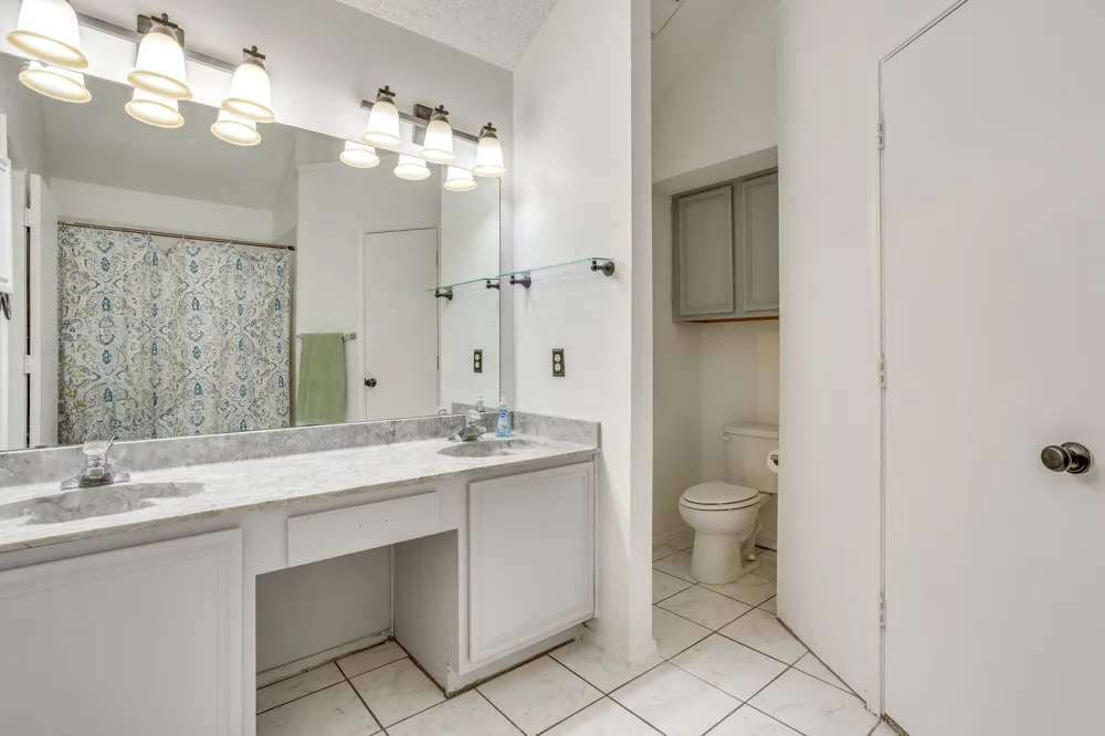 1200 Windy Meadows Drive Burleson, TX 76028