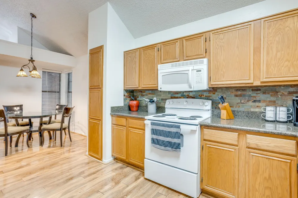 1200 Windy Meadows Drive Burleson, TX 76028