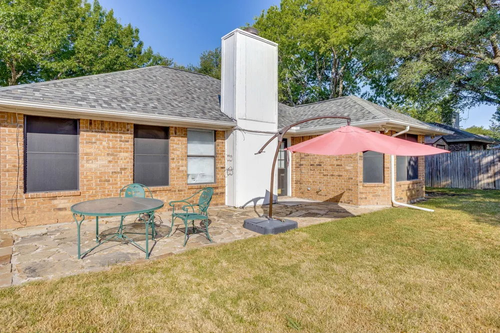 1200 Windy Meadows Drive Burleson, TX 76028