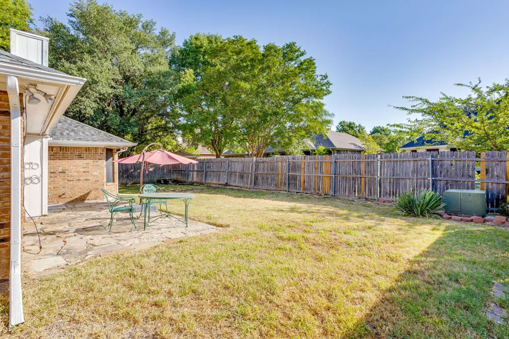 1200 Windy Meadows Drive Burleson, TX 76028