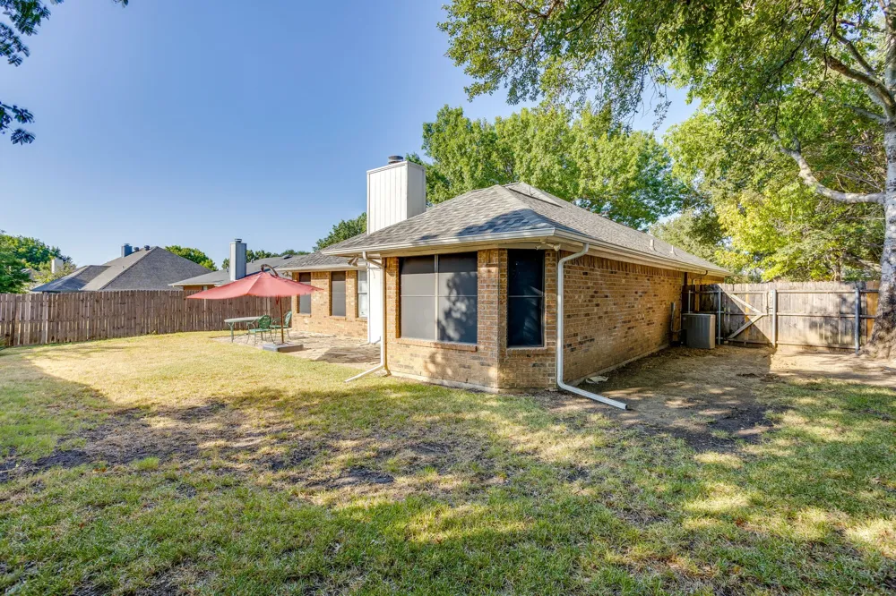 1200 Windy Meadows Drive Burleson, TX 76028