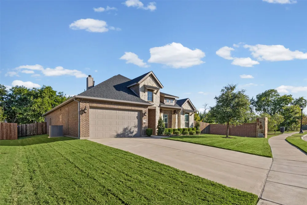 3200 Tail Water Drive Mansfield, TX 76063