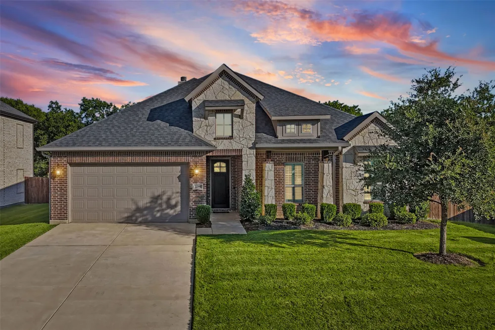 3200 Tail Water Drive Mansfield, TX 76063